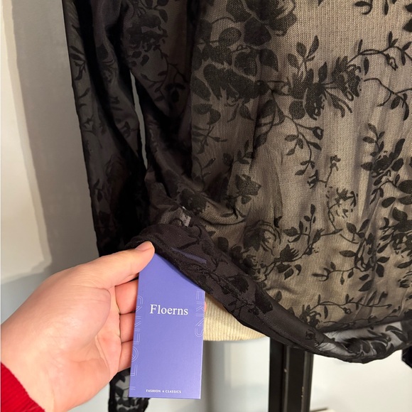 NWT Floral Sheer Velvet Flocked Mock Neck Shirt - 4X Plus - Picture 2 of 5